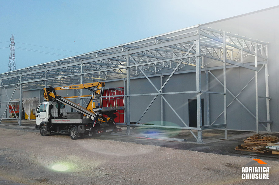 coperture per stoccaggio e deposito merci per industria metalmeccanica